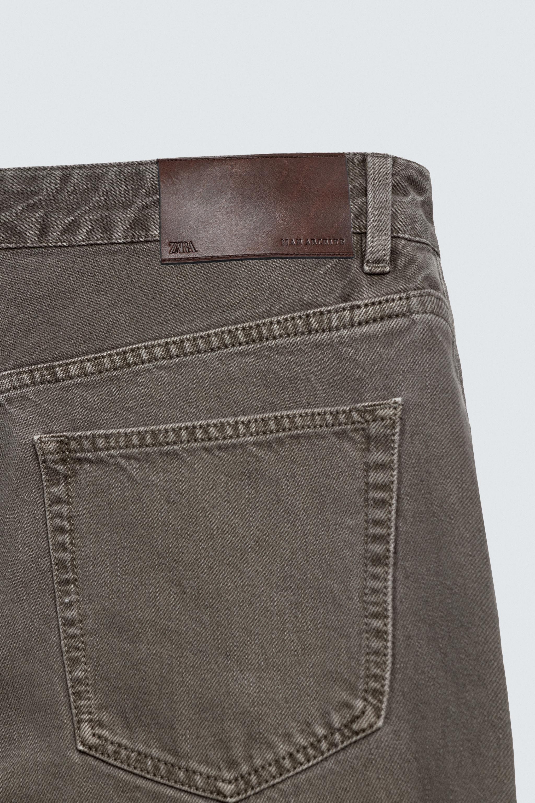 STRAIGHT FIT JEANS